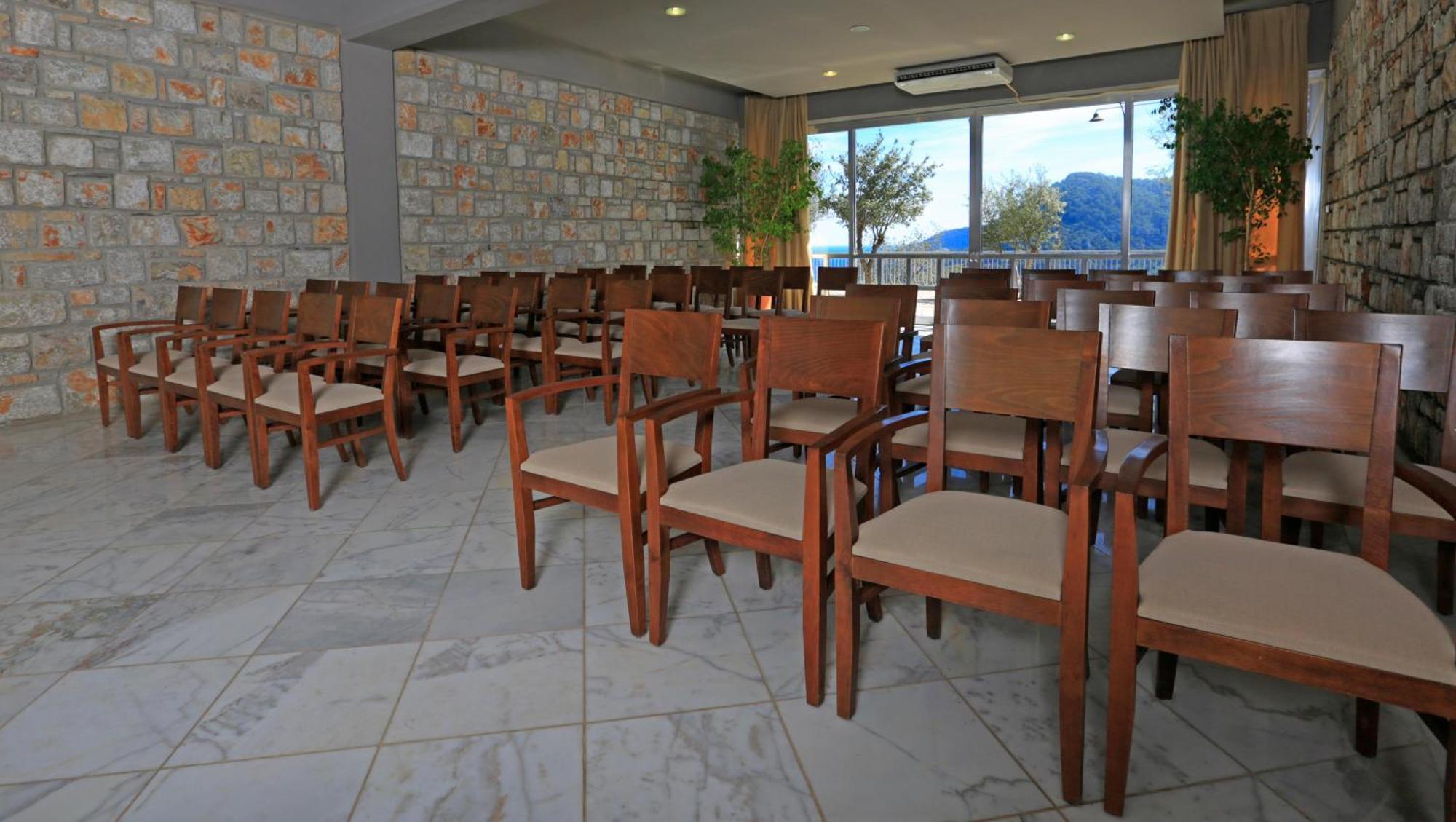 ลาบรันดา โลริมา รีสอร์ต Hotel ทูรุนช์ ภายนอก รูปภาพ