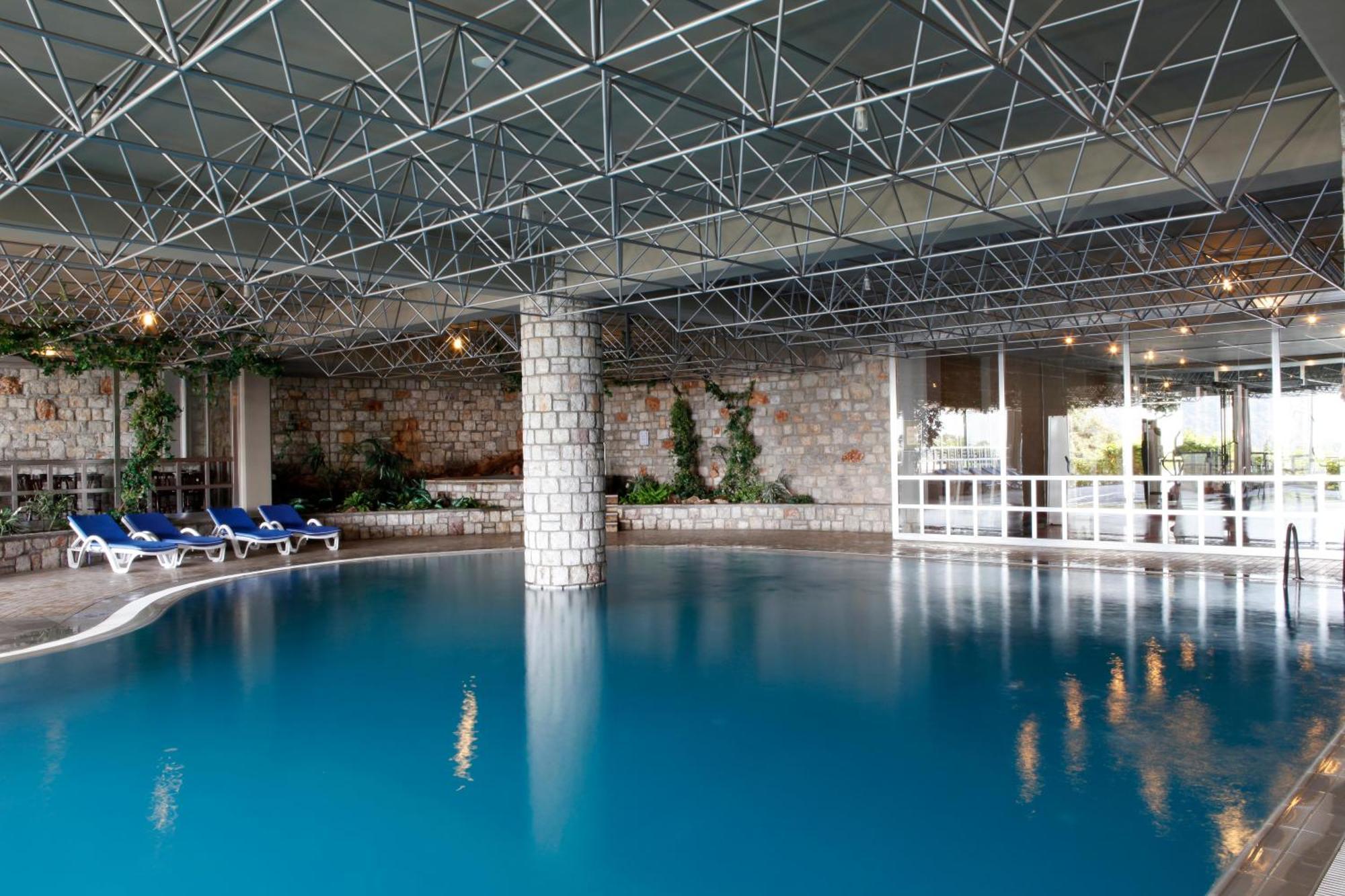 ลาบรันดา โลริมา รีสอร์ต Hotel ทูรุนช์ ภายนอก รูปภาพ