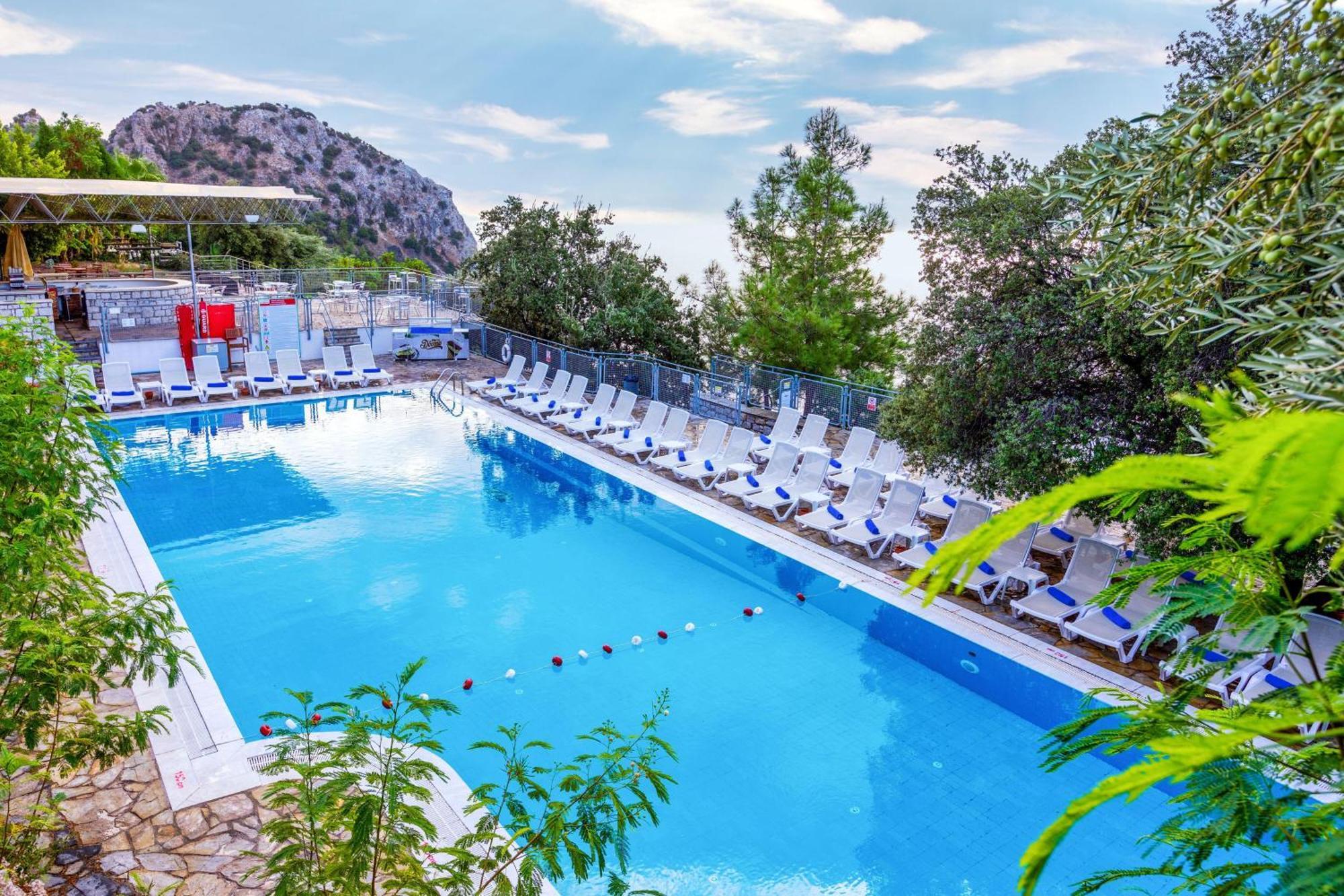 ลาบรันดา โลริมา รีสอร์ต Hotel ทูรุนช์ ภายนอก รูปภาพ